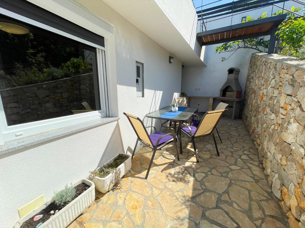 Villa Linda Crikvenica Exterior photo